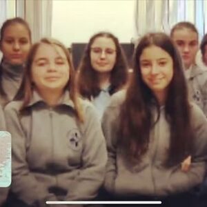 Βιντεοκλήση σχετική με τη συγγραφή βιβλίων και το επάγγελμα του ηθοποιού